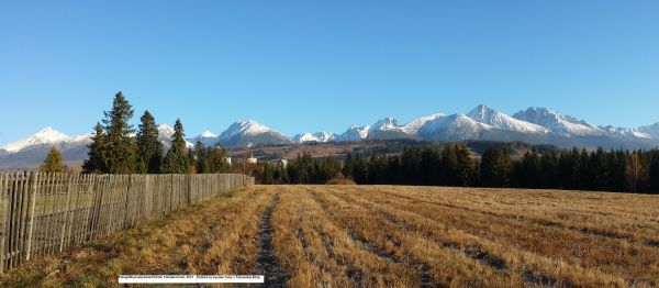 Hotel Golem a jeho okolie - Pohad na Vysok Tatry z Tatranskej trby, 2013, fotografia poskytnut Petrom Tomaoviom